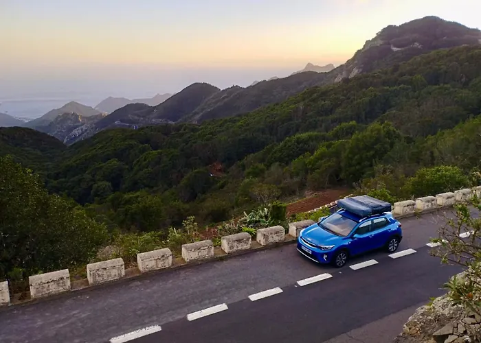 Rooftop Tent - The Views Of The Island Кемпинг *